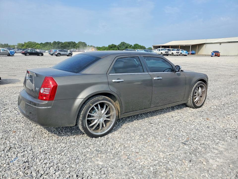 Photo 3 from auction – 2010 CHRYSLER 300 with VIN 2C3CA4CD3AH105116