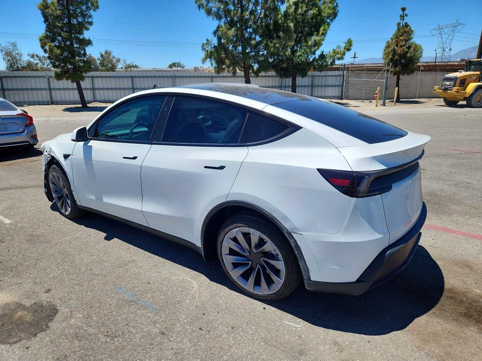 Photo 2 from auction – 2026 TESLA MODEL Y with VIN 7SAYGDEE6TF577781