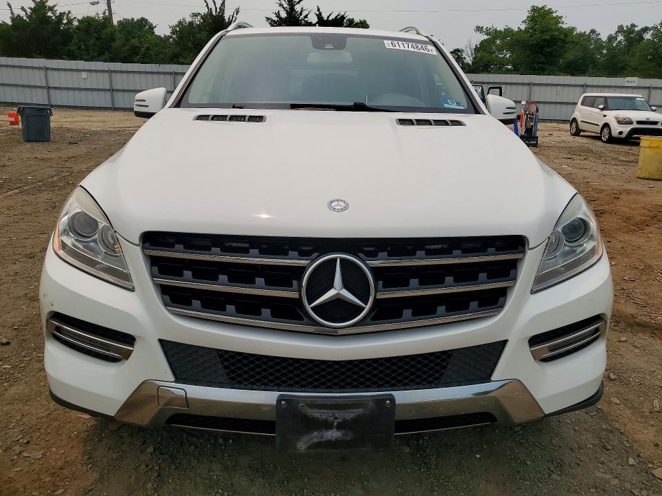 Photo 5 from auction – 2015 MERCEDES-BENZ ML with VIN 4JGDA5HB3FA483175