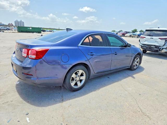 Photo 3 from auction – 2015 CHEVROLET MALIBU with VIN 1G11B5S19FF123555