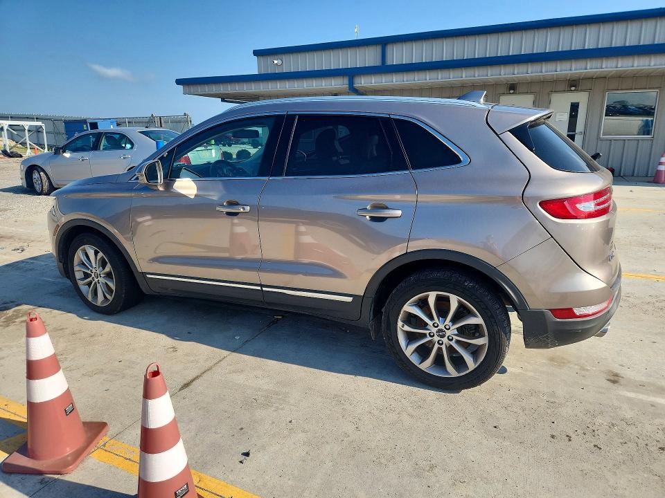 Photo 2 from auction – 2019 LINCOLN MKC with VIN 5LMCJ2C99KUL34645