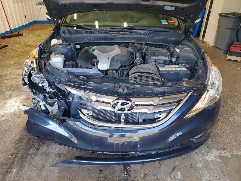 Photo 11 from auction – 2012 HYUNDAI SONATA with VIN 5NPEC4AB6CH453454