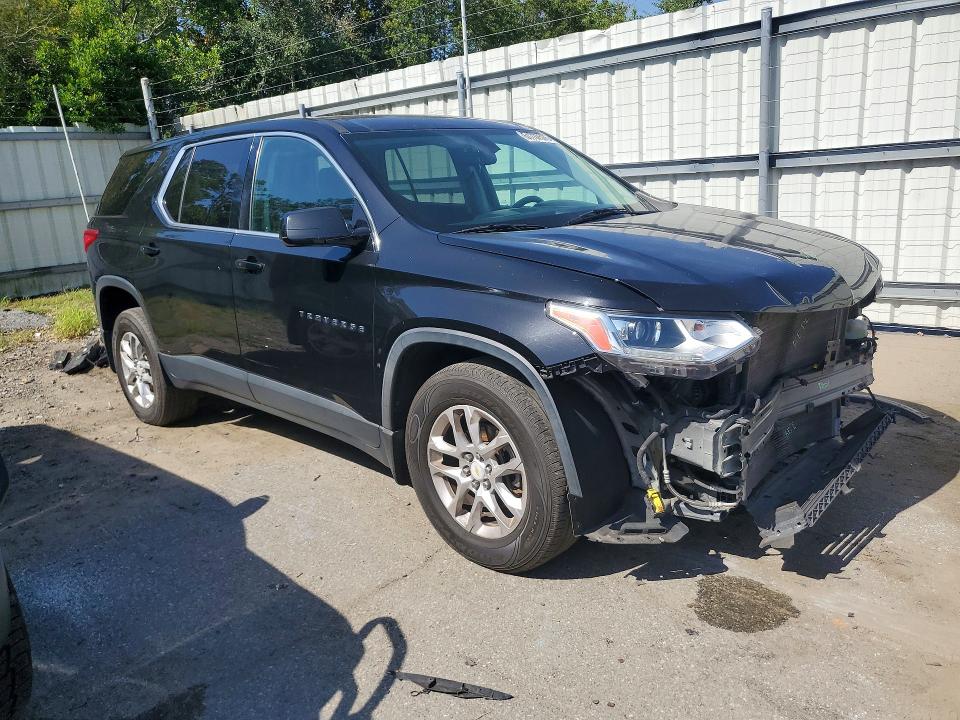 Photo 4 from auction – 2018 CHEVROLET TRAVERSE with VIN 1GNERFKW2JJ208657