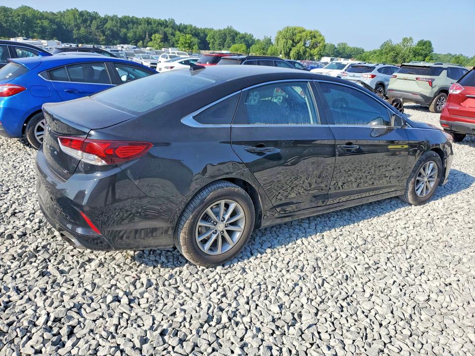 Photo 3 from auction – 2018 HYUNDAI SONATA with VIN 5NPE24AA5JH680397