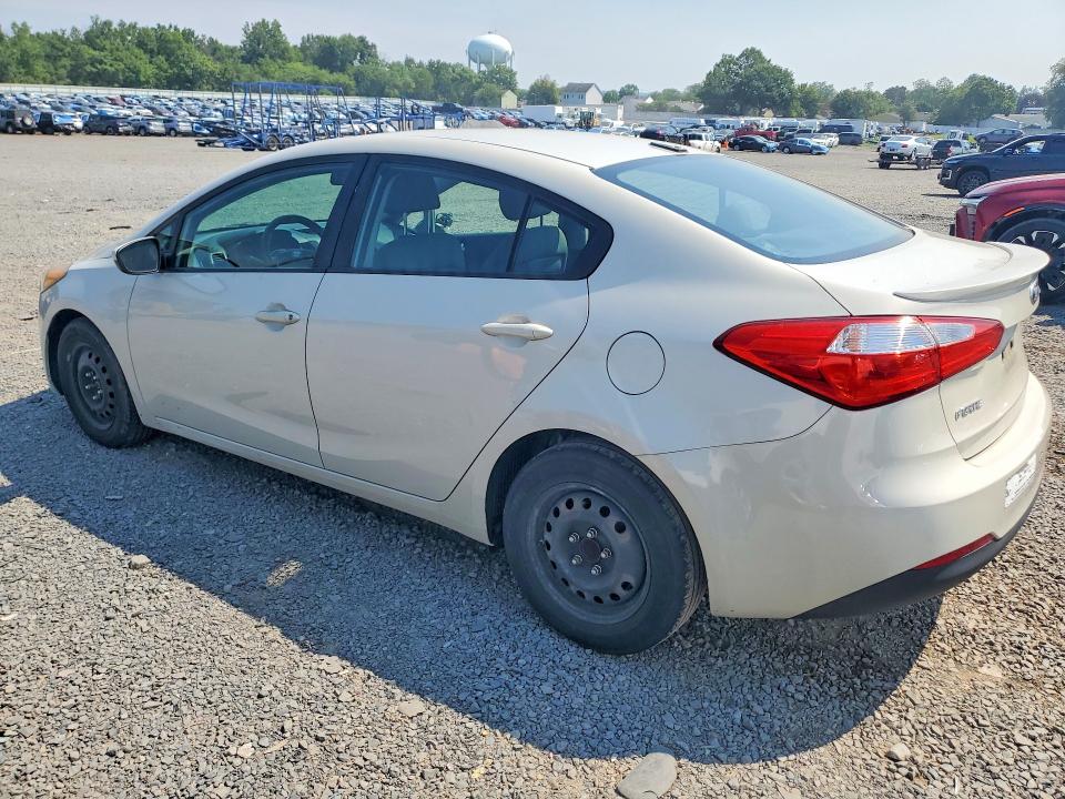 Photo 2 from auction – 2015 KIA FORTE with VIN KNAFK4A63F5388235