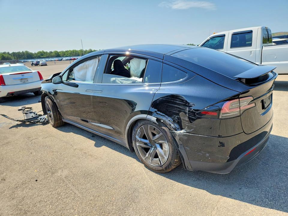 Photo 2 from auction – 2026 TESLA MODEL X with VIN 7SAXCBE68TF479811