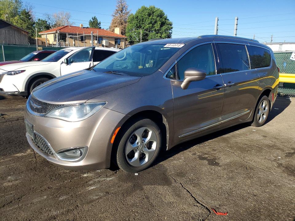 2017 CHRYSLER PACIFICA