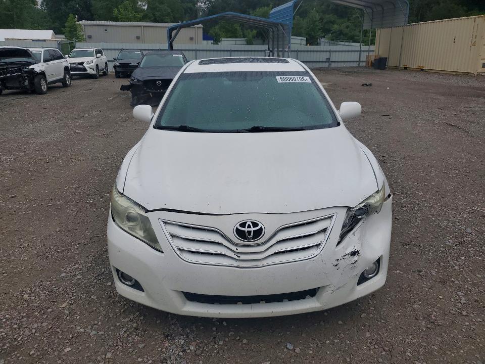 Photo 5 from auction – 2011 TOYOTA CAMRY with VIN 4T1BF3EK6BU700745