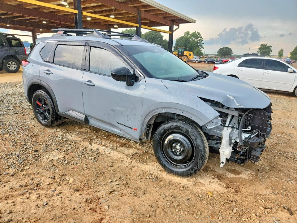 Photo 4 from auction – 2025 NISSAN ROGUE with VIN 5N1BT3BB3SC809201