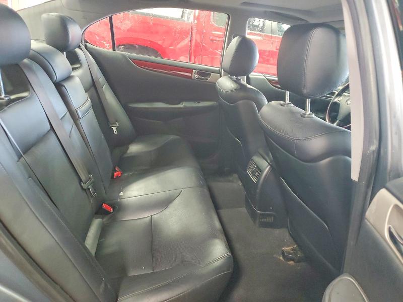 Photo 10 from auction – 2005 LEXUS ES with VIN JTHBA30G155119270
