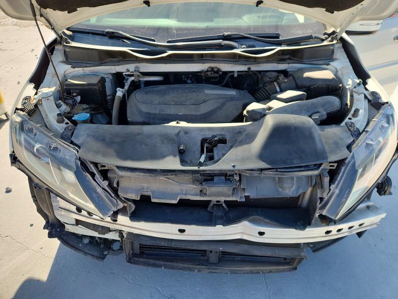Photo 12 from auction – 2018 HONDA ODYSSEY with VIN 5FNRL6H72JB003343