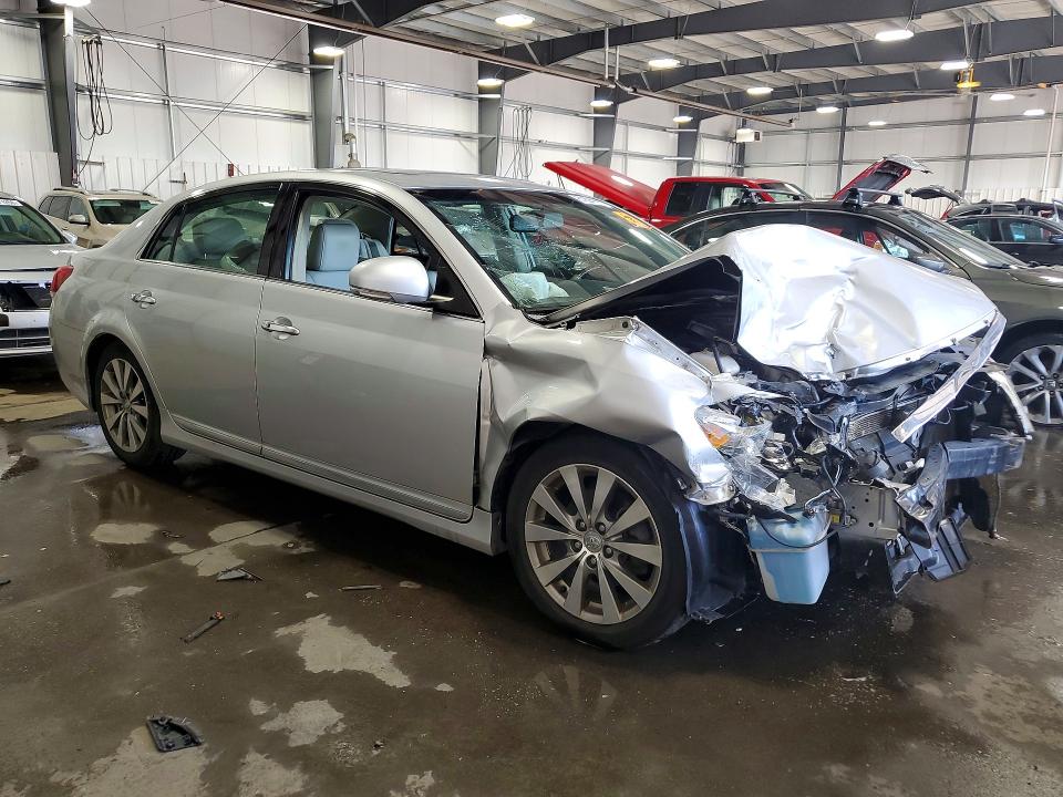 Photo 4 from auction – 2011 TOYOTA AVALON with VIN 4T1BK3DB5BU420408