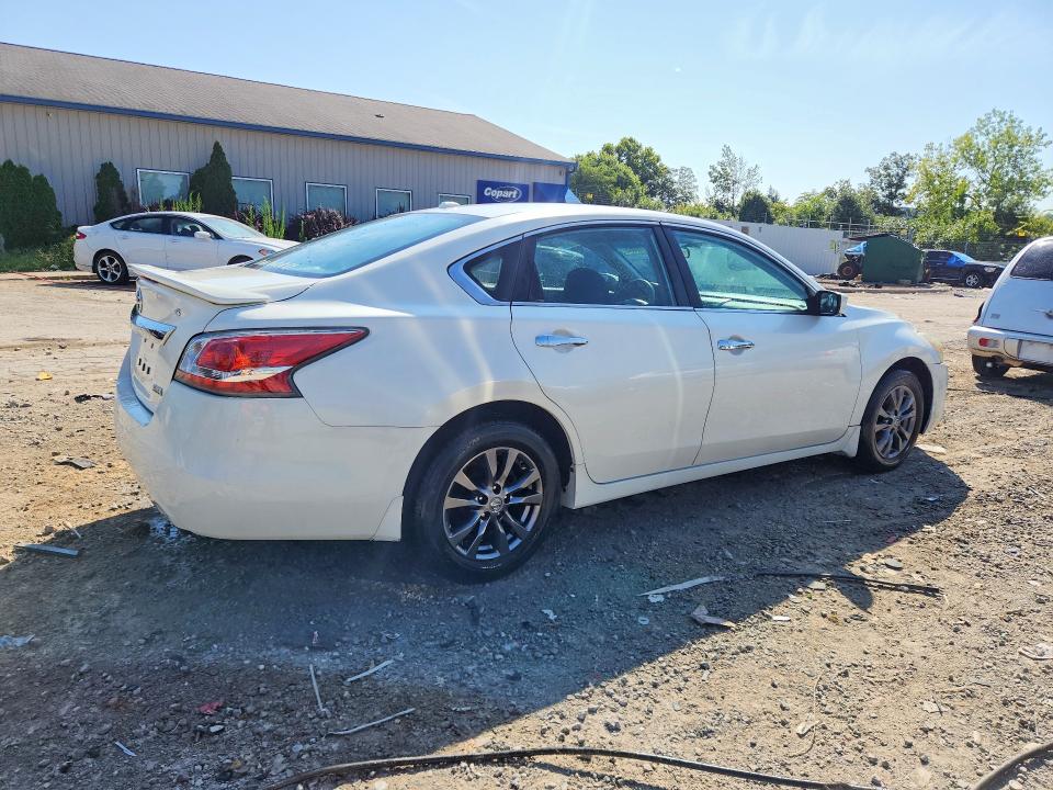 Photo 3 from auction – 2015 NISSAN ALTIMA with VIN 1N4AL3AP4FC459862