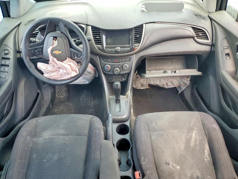 Photo 8 from auction – 2020 CHEVROLET TRAX with VIN 3GNCJKSB4LL277236