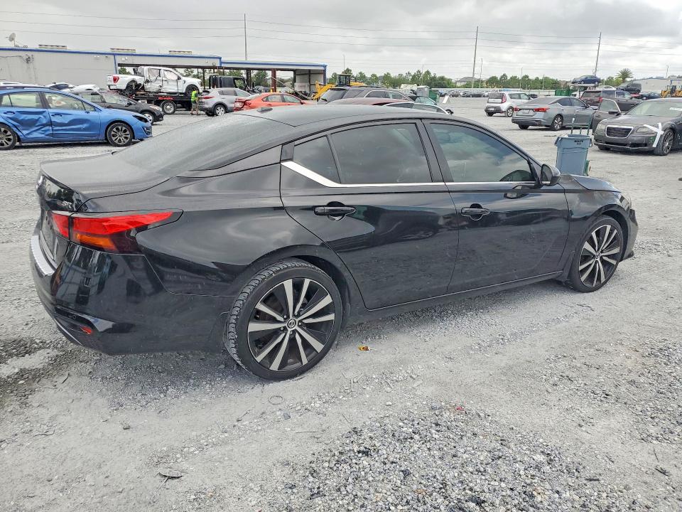 Photo 3 from auction – 2021 NISSAN ALTIMA with VIN 1N4BL4CV1MN327665