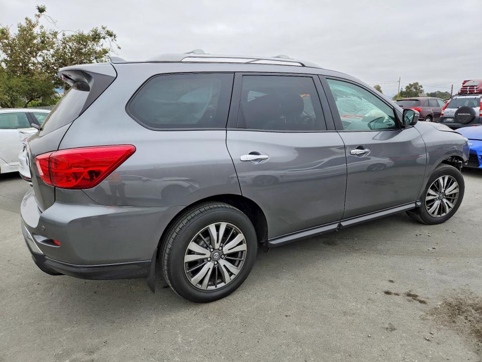 Photo 3 from auction – 2019 NISSAN PATHFINDER with VIN 5N1DR2MN5KC591951
