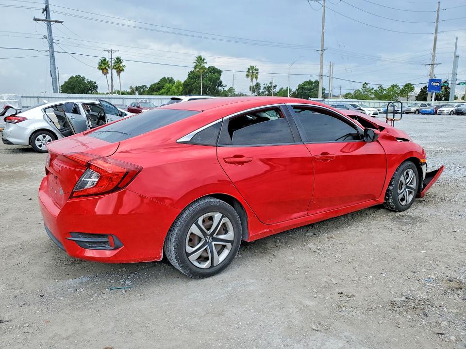 Photo 3 from auction – 2018 HONDA CIVIC with VIN 2HGFC2F51JH538446