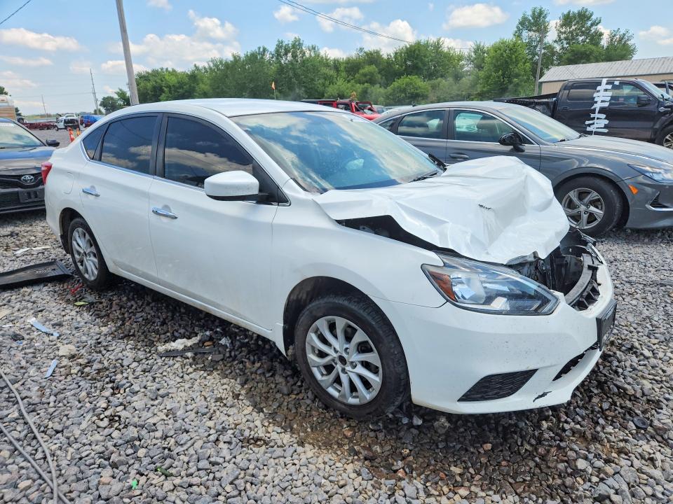 Photo 4 from auction – 2018 NISSAN SENTRA with VIN 3N1AB7AP3JY265928