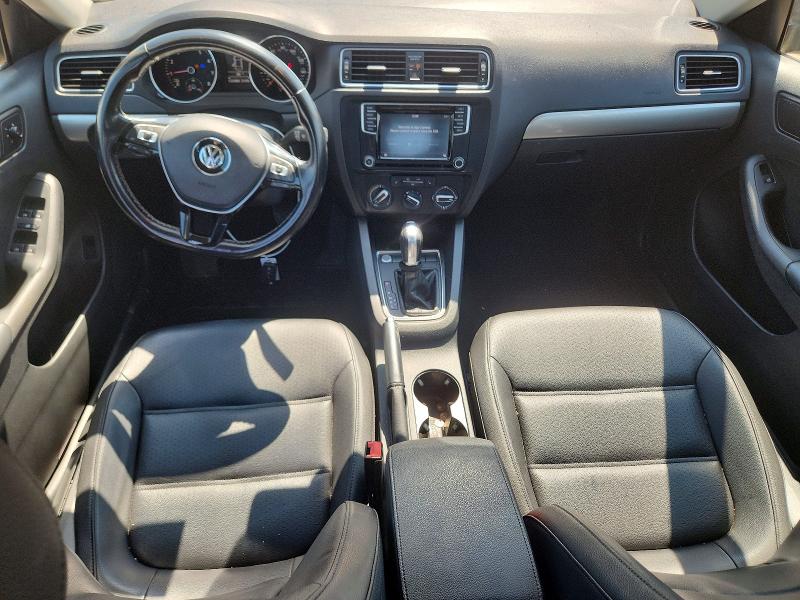 Photo 8 from auction – 2017 VOLKSWAGEN JETTA with VIN 3VWDB7AJ7HM225713