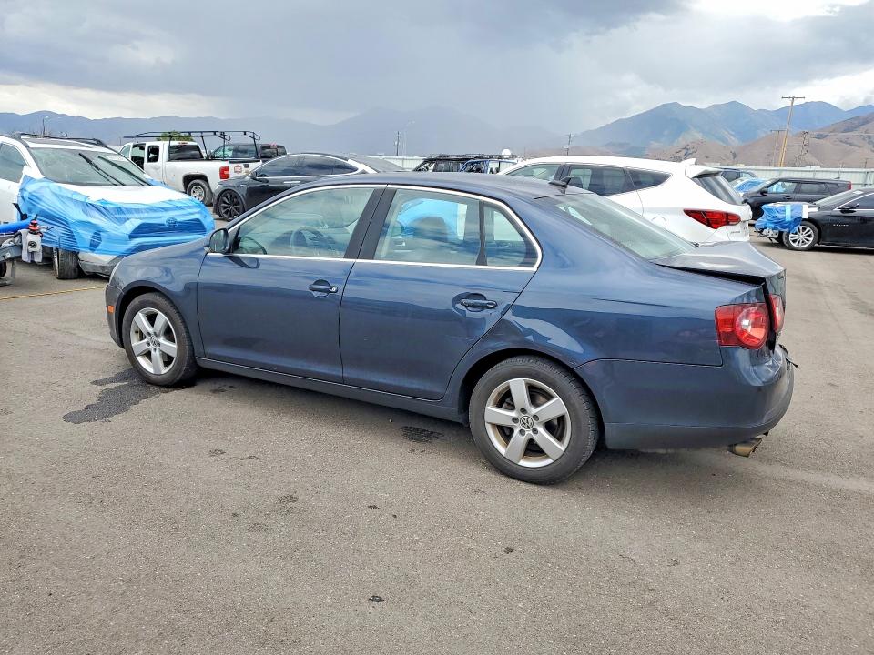 Photo 2 from auction – 2008 VOLKSWAGEN JETTA with VIN 3VWRZ71K58M165781
