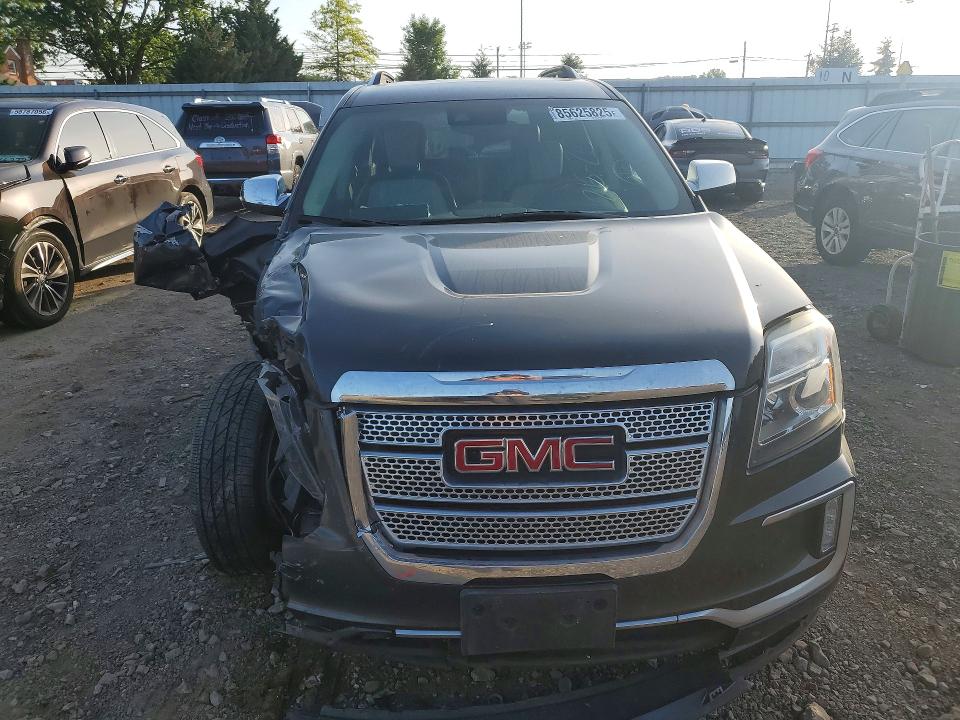 Photo 5 from auction – 2017 GMC TERRAIN with VIN 2GKFLVE35H6115752