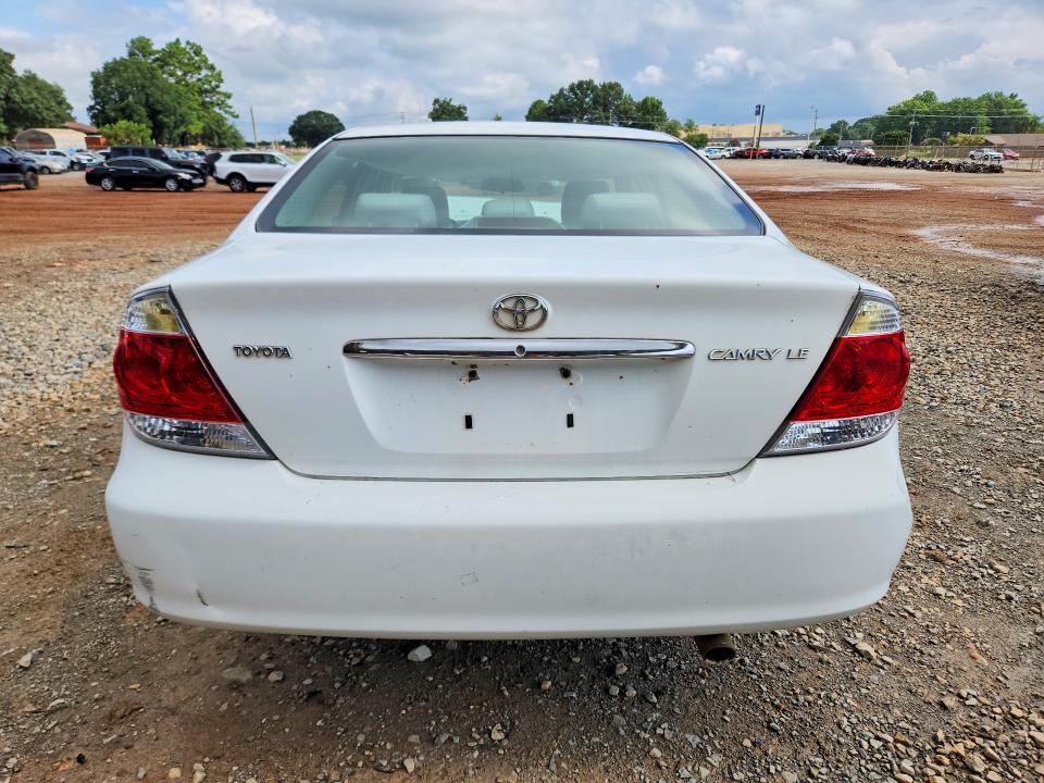 Photo 6 from auction – 2005 TOYOTA CAMRY with VIN 4T1BE32K05U596880