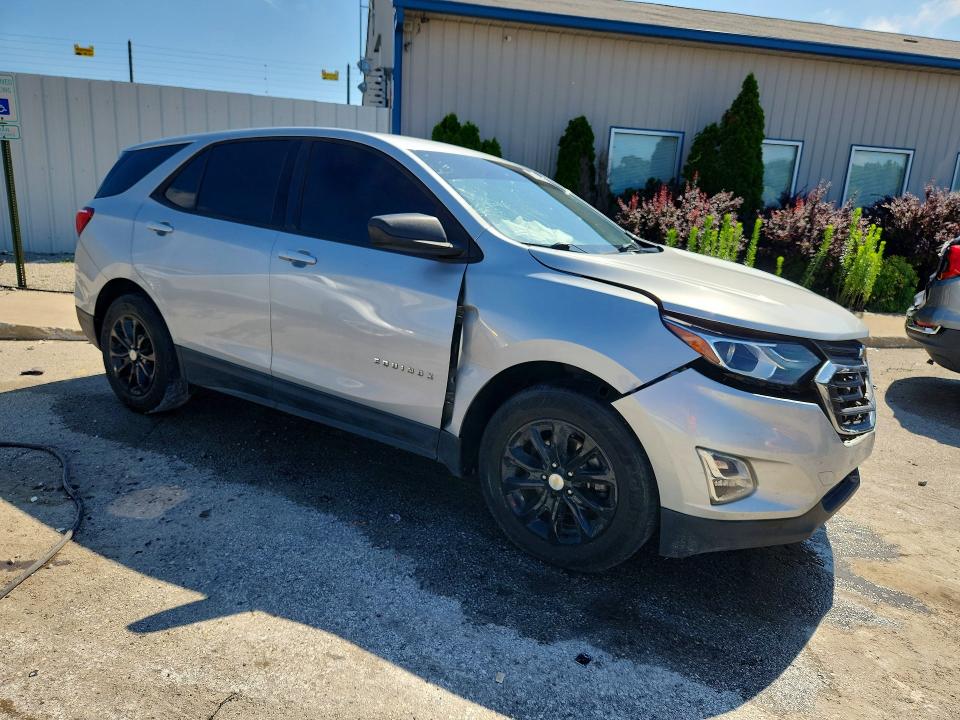 Photo 4 from auction – 2018 CHEVROLET EQUINOX with VIN 2GNAXHEVXJ6236738