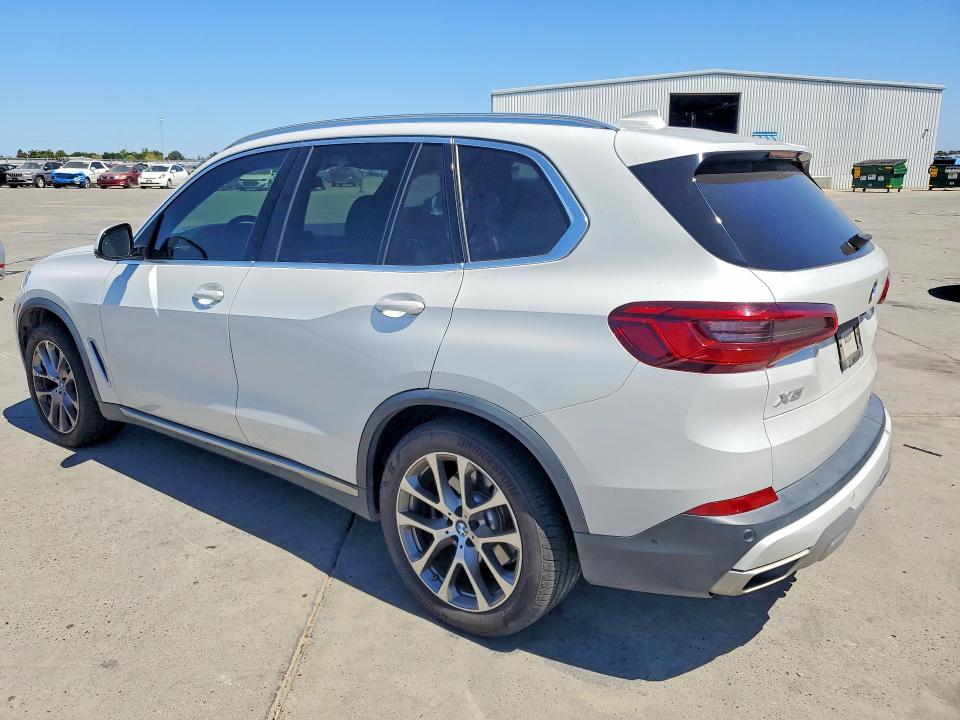 Photo 2 from auction – 2019 BMW X5 with VIN 5UXCR6C54KLL13002