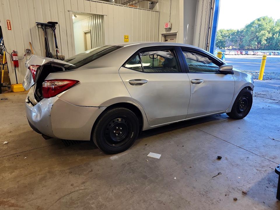 Photo 3 from auction – 2017 TOYOTA COROLLA with VIN 2T1BURHE8HC767890