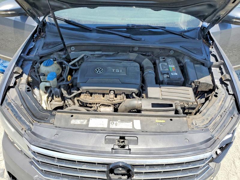Photo 11 from auction – 2016 VOLKSWAGEN PASSAT with VIN 1VWBT7A35GC022955