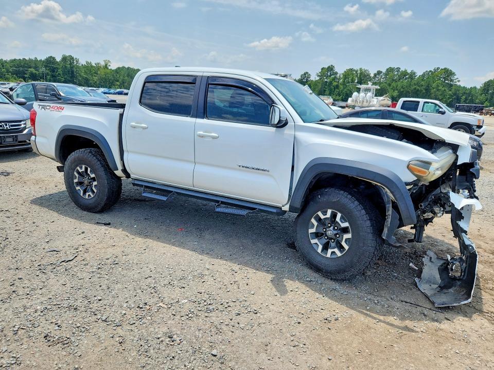 Photo 4 from auction – 2017 TOYOTA TACOMA with VIN 5TFCZ5AN9HX076782