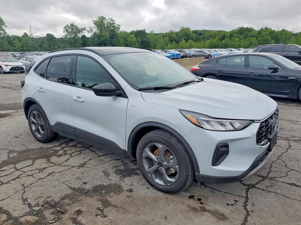 Photo 4 from auction – 2026 FORD ESCAPE with VIN 1FMCU9MN2TUA40715