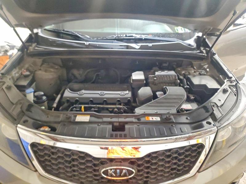 Photo 12 from auction – 2013 KIA SORENTO with VIN 5XYKT4A18DG386102