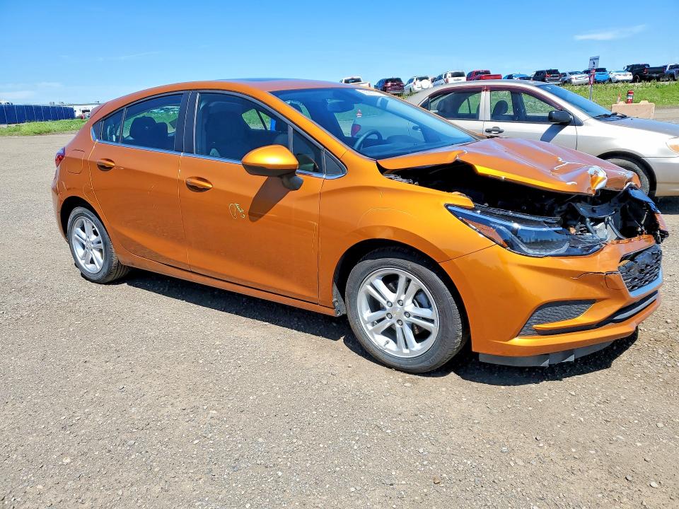 Photo 4 from auction – 2017 CHEVROLET CRUZE with VIN 3G1BE6SM4HS582453