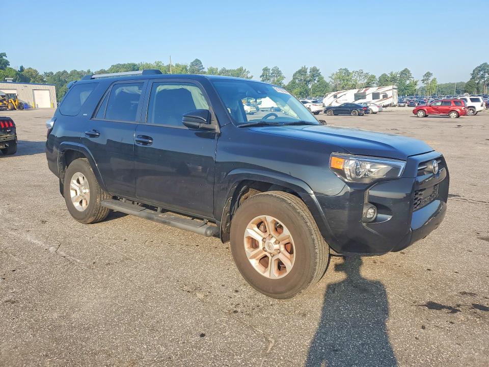 Zdjęcie 4 z aukcji – 2021 TOYOTA 4RUNNER z VIN JTEEU5JR6M5239271