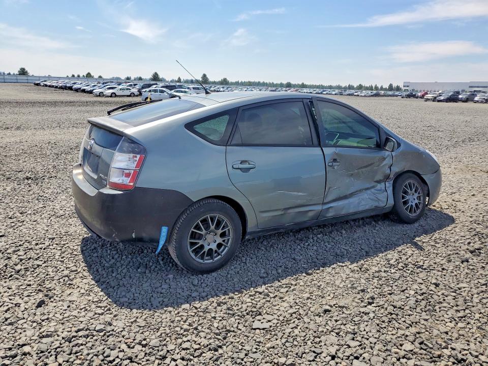 Photo 3 from auction – 2005 TOYOTA PRIUS with VIN JTDKB22U853069796