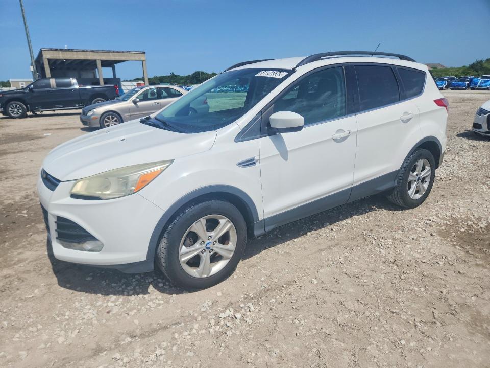 FORD ESCAPE 2014 with VIN 1FMCU0GX8EUB76696 - Photo from auction