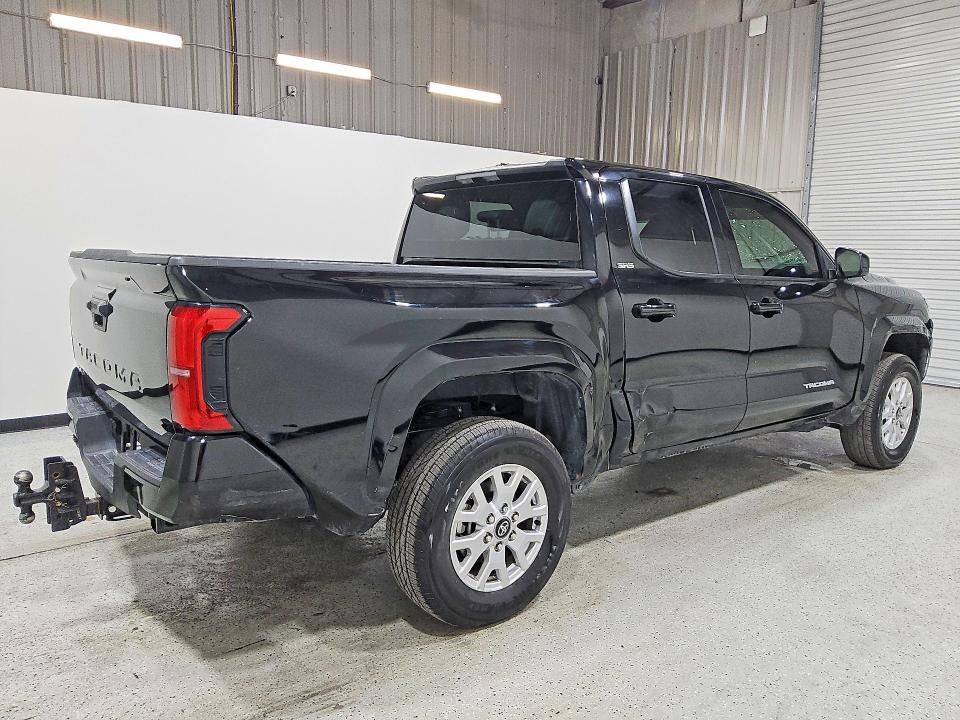 Фото 3 с аукциона – 2025 TOYOTA TACOMA с VIN 3TMLB5JN2SM203535