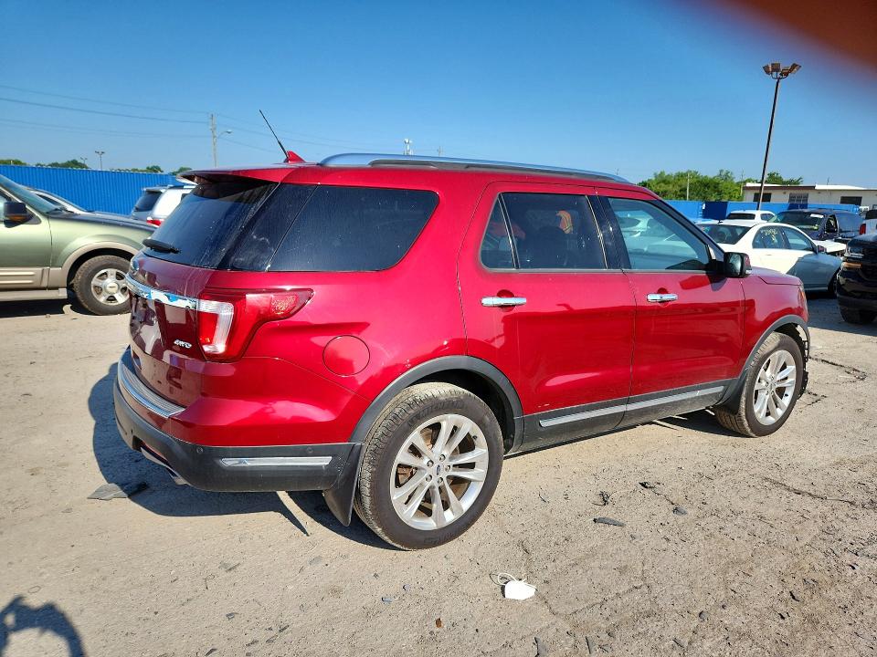 Photo 3 from auction – 2018 FORD EXPLORER with VIN 1FM5K8F81JGC66062