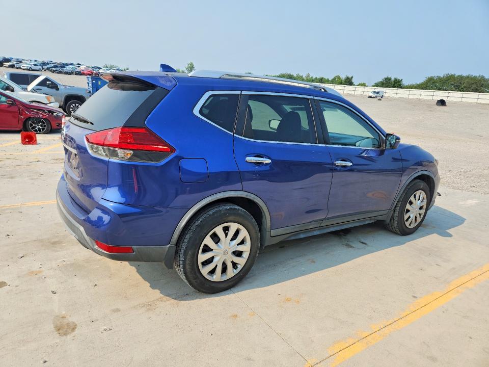 Photo 3 from auction – 2017 NISSAN ROGUE with VIN KNMAT2MT2HP592001