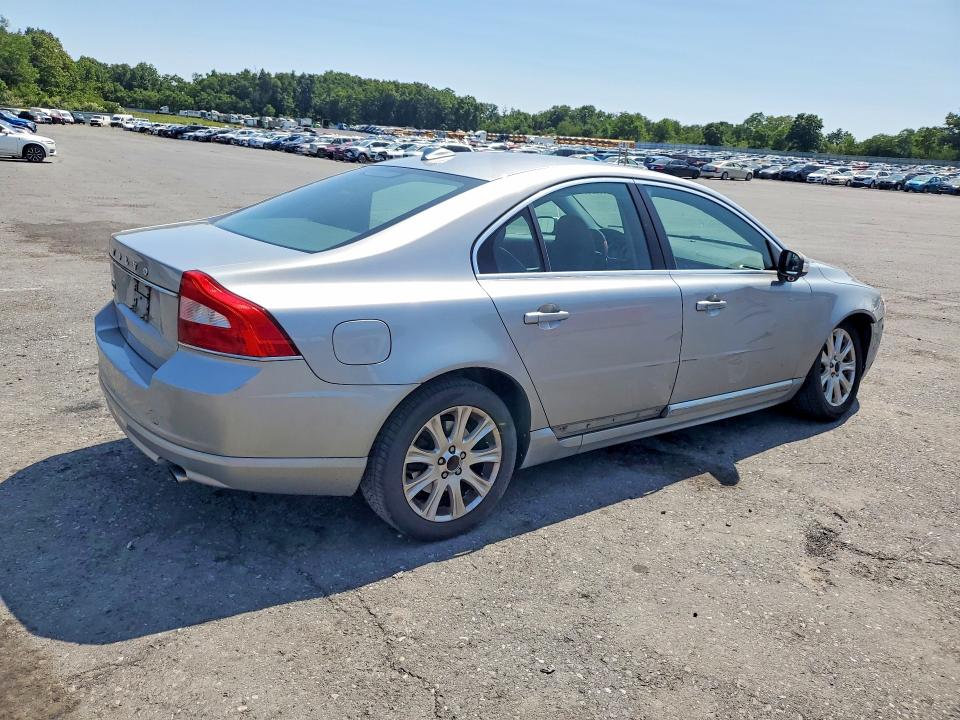 Photo 3 from auction – 2011 VOLVO S80 with VIN YV1940AS7B1139559