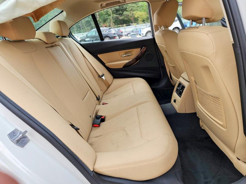 Photo 10 from auction – 2018 BMW 320 with VIN WBA8E5G52JNV02643