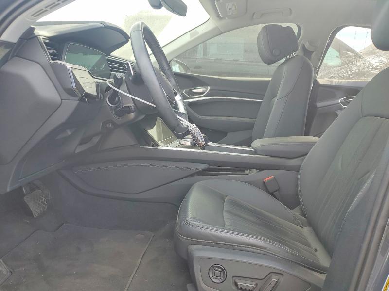 Foto 7 de la subasta – 2024 AUDI Q8 E-TRON con VIN WA15AAGE1RB037306