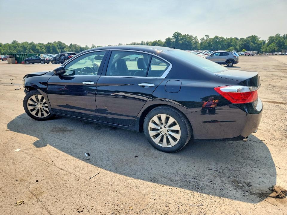 Photo 2 from auction – 2014 HONDA ACCORD with VIN 1HGCR3F85EA032804