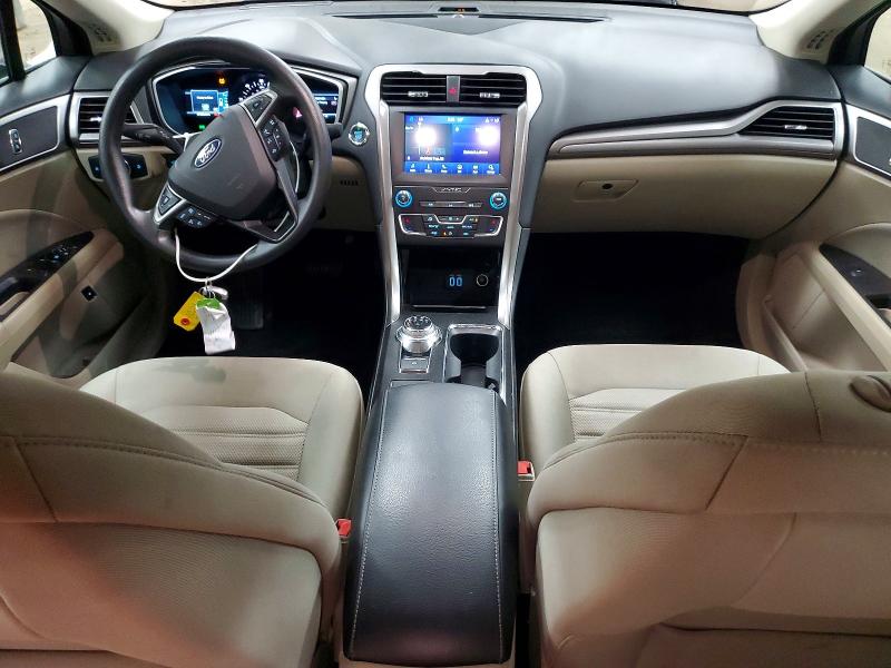 Photo 8 from auction – 2019 FORD FUSION with VIN 3FA6P0LU1KR131029