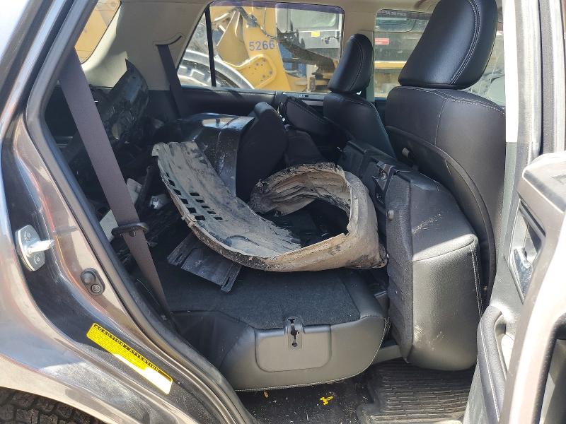 Photo 11 from auction – 2016 TOYOTA 4RUNNER with VIN JTEBU5JR9G5405810