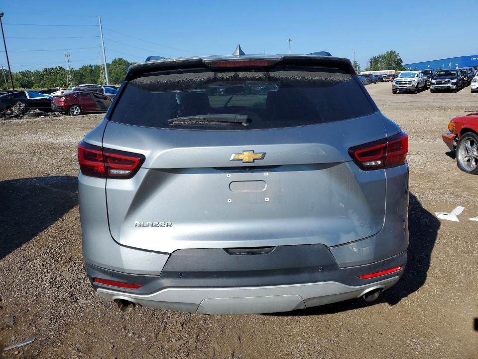 Photo 6 from auction – 2024 CHEVROLET BLAZER with VIN 3GNKBDRS6RS176191