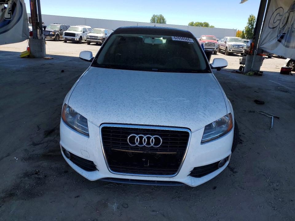 Снимка 5 от търг – 2012 AUDI A3 с VIN WAUBEAFM0CA088618