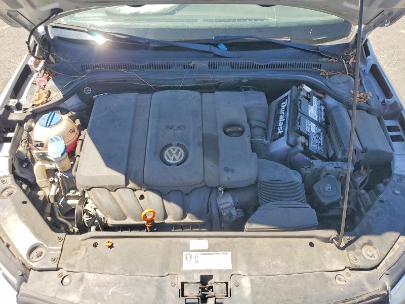Photo 11 from auction – 2011 VOLKSWAGEN JETTA with VIN 3VWDX7AJ8BM048694
