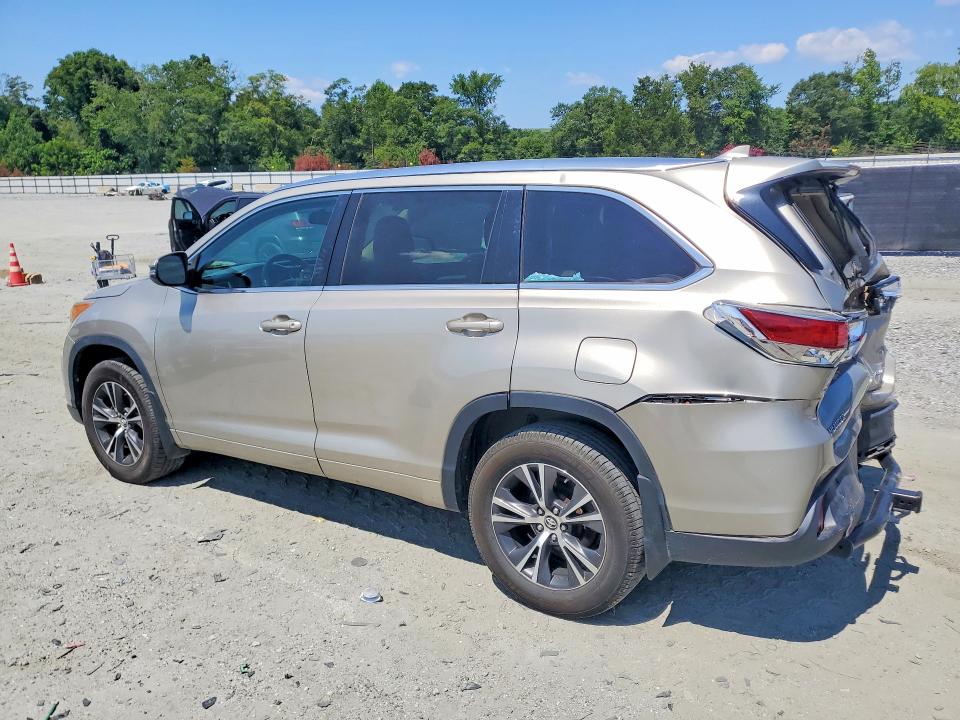 Photo 2 from auction – 2016 TOYOTA HIGHLANDER with VIN 5TDJKRFH1GS274735